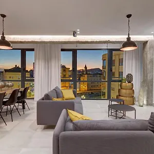 https://apt-tribuna-by-seric-in-city-center.hotelsinnerja.org